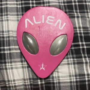 Jeffree Star Alien pallet
